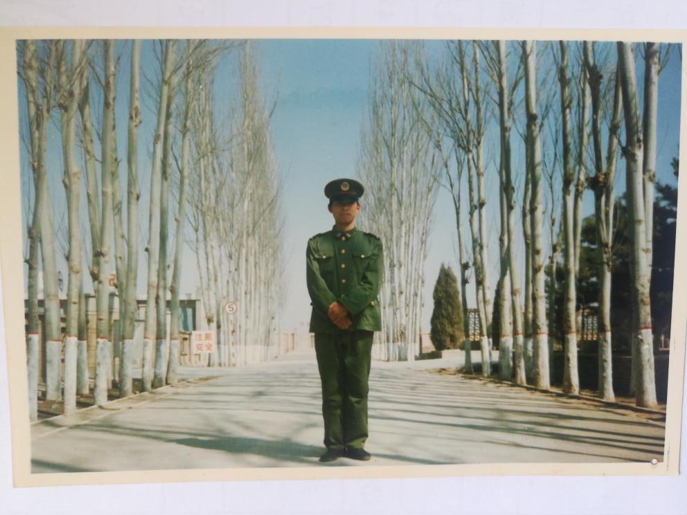 胡江庭军装照_副本.jpg